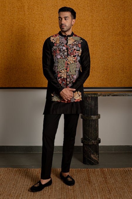 Mishru Nico Embroidered Bundi Kurta Set 