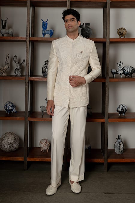 Mishru Adhva Embroidered Jodhpuri Jacket Set 