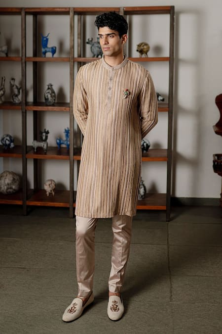 Mishru Sylas Embroidered Kurta Set 