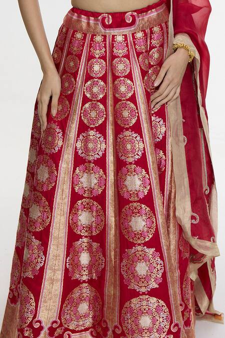 Ekaya Banaras_Red Satin, Silk, Organza Zari, Embroidery Square Floral Handwoven Lehenga Set _Online_at_Aza_Fashions