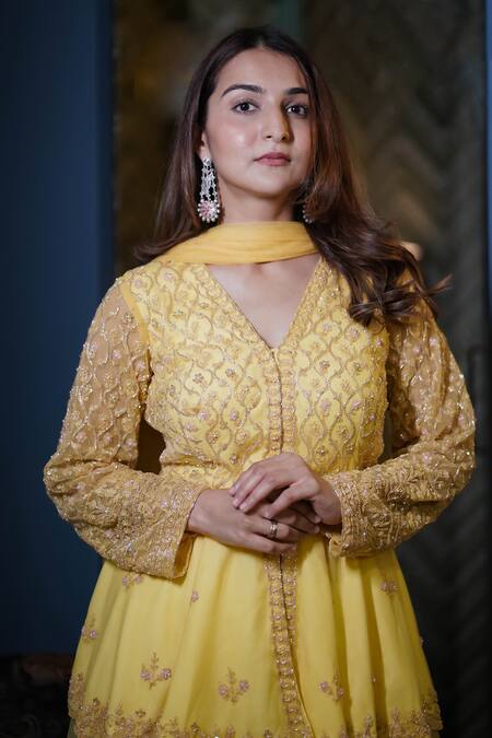 Shop_Dajwaree_Yellow Net, Organza Embroidery V-neck Bloom Peplum Kurta Palazzo Set _Online_at_Aza_Fashions