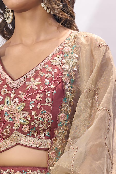 Samyukta Singhania_Rose Gold Georgette Embroidery, Sequins, Stones Floral Lehenga Blouse Set _at_Aza_Fashions
