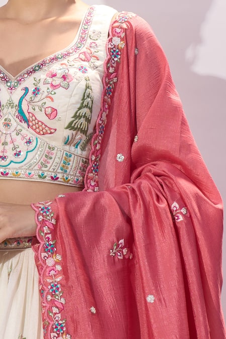 Samyukta Singhania_Cream Silk Embroidery, Sequins V-neck Lehenga Set _Online_at_Aza_Fashions