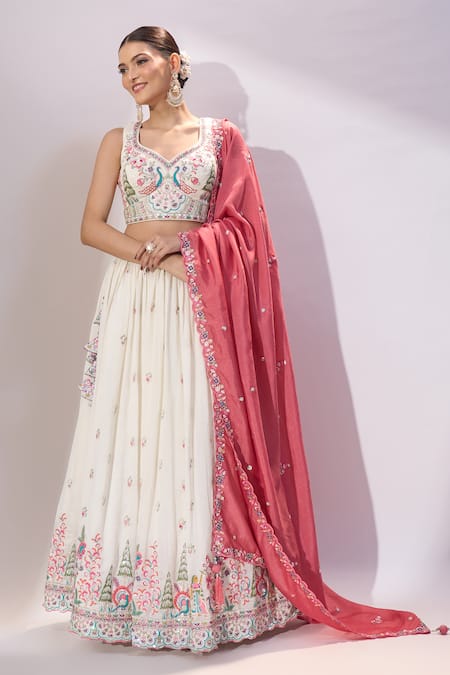 Buy_Samyukta Singhania_Cream Silk Embroidery, Sequins V-neck Lehenga Set _Online_at_Aza_Fashions