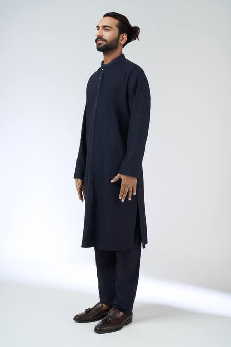 Aariyana Couture_Blue Mandarin Collar Kurta Set _at_Aza_Fashions