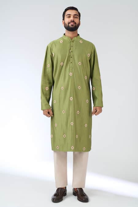 Shop Aariyana Couture Green Embroidery Geometric Kurta Set Online at Aza Fashions Shop_Aariyana Couture_Green Embroidery Geometric Kurta Set _Online_at_Aza_Fashions