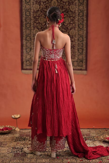 Farha Syed Embroidered Halter Neck Kurta With Pant 