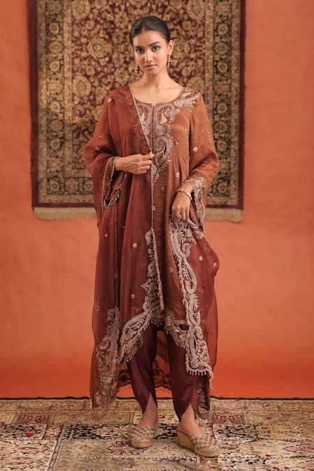 Farha Syed Embroidered Chanderi Silk Kurta Dhoti Set  