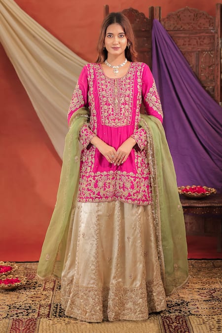 Farha Syed Embroidered Kurta Set 