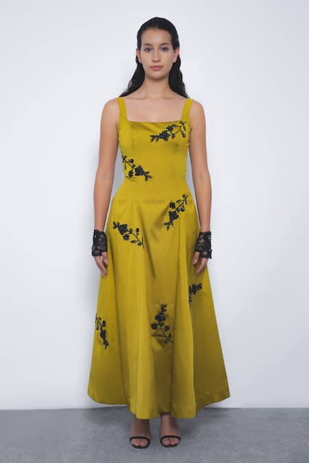 Leh Studios Kaika Floral Embroidered Dress 
