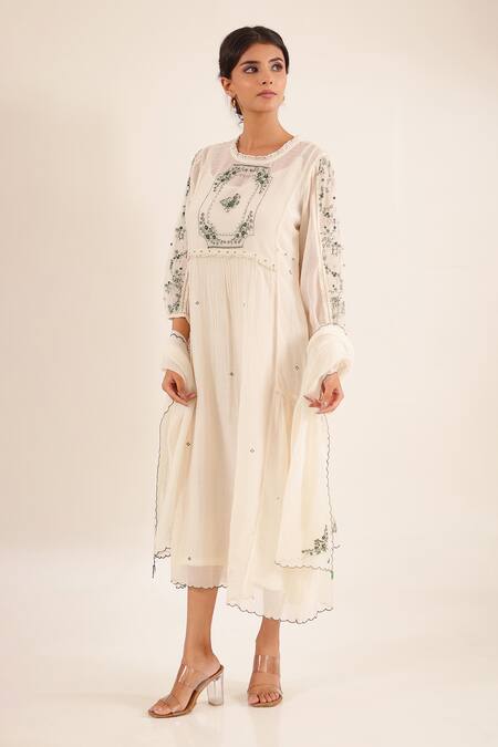 Shop_Tatwa_Ivory Chanderi Embroidery Round Neck Elizabeth Kurta With Scarf _Online_at_Aza_Fashions