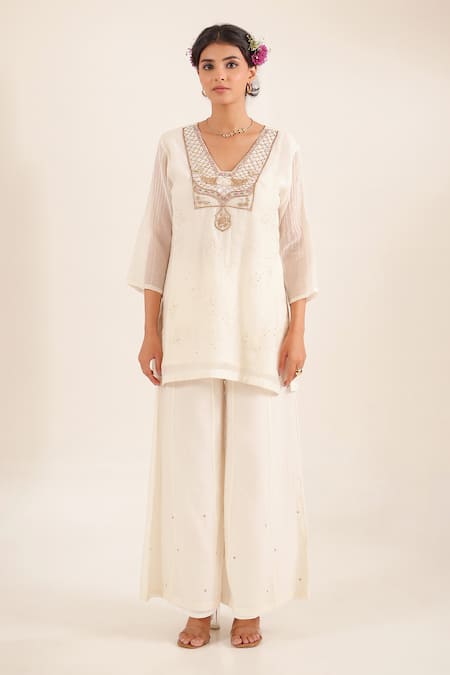 Tatwa Matsya Chanderi Embroidered Kurta Set 