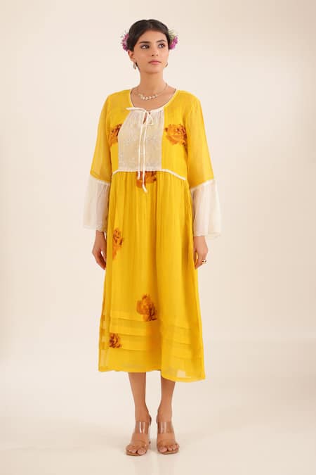Tatwa Floral Embroidered Chanderi Kurta 