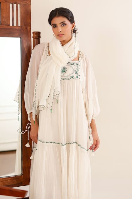 Buy_Tatwa_White Chanderi Embroidery, Tassels Square Victorian Art Tiered Kurta With Scarf _Online_at_Aza_Fashions