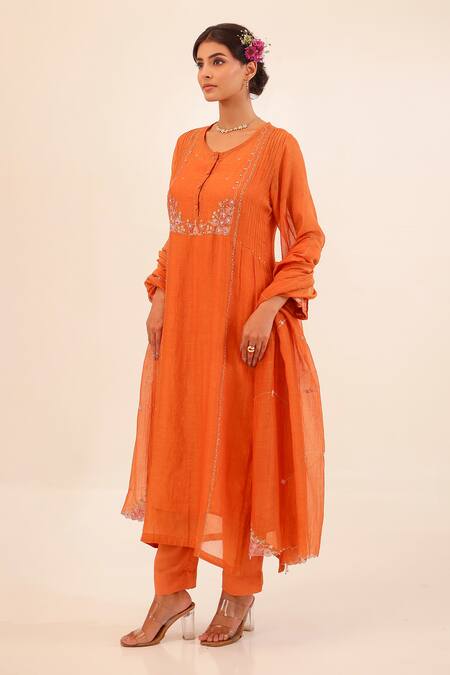 Tatwa_Rust Chanderi, Cotton Embroidery, Sequins Round Neck Pleated Kurta With Scarf _Online_at_Aza_Fashions