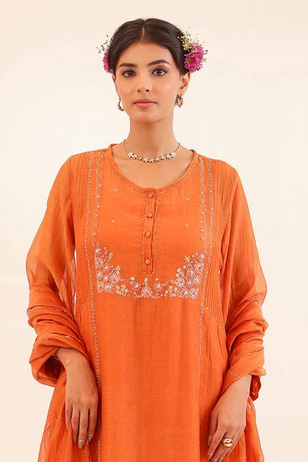 Buy_Tatwa_Rust Chanderi, Cotton Embroidery, Sequins Round Neck Pleated Kurta With Scarf _Online_at_Aza_Fashions