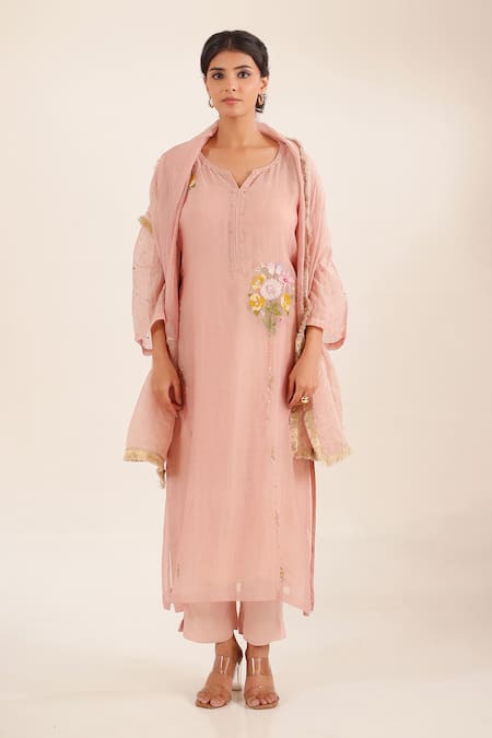Tatwa Twin Bouquet Chanderi Embroidered Kurta Set 