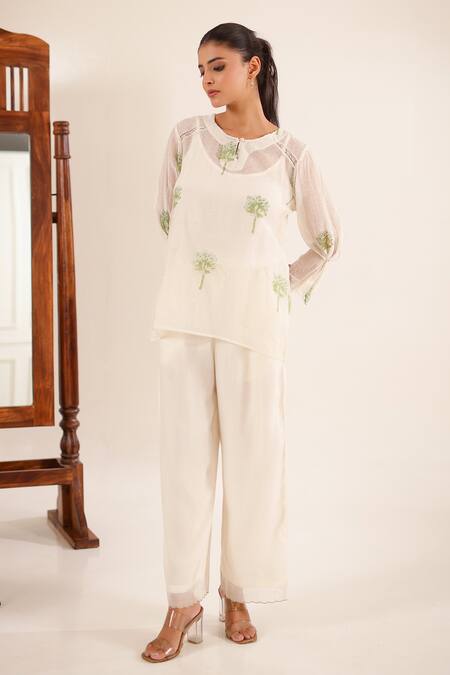 Shop Tatwa White Chanderi Embroidery, Lace Round , Keyhole Top Pant Set Online at Aza Fashions Shop_Tatwa_White Chanderi Embroidery, Lace Round , Keyhole Top Pant Set _Online_at_Aza_Fashions