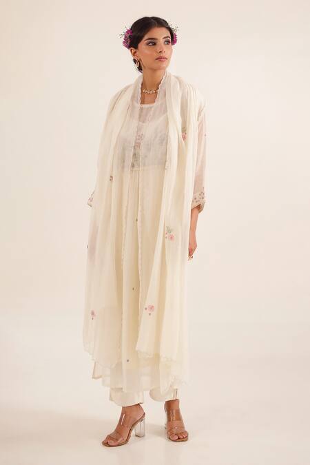 Buy_Tatwa_Off White Chanderi, Cotton, Silk Embroidery, Beads Round Flamingo Kurta Set _Online_at_Aza_Fashions