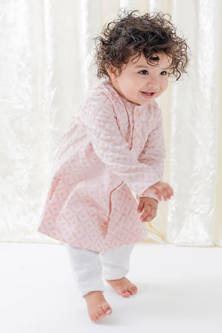 Tiber Taber Geometric Pattern Kurta & Pyjama Set 