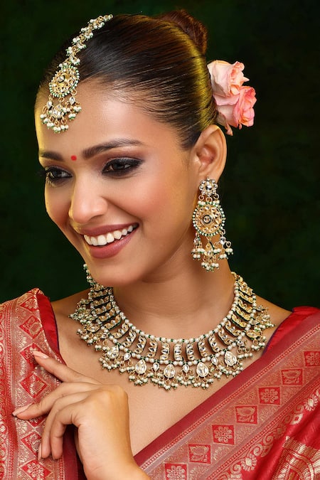 Ruby Raang Kundan Embellished Necklace Set With Tikka 