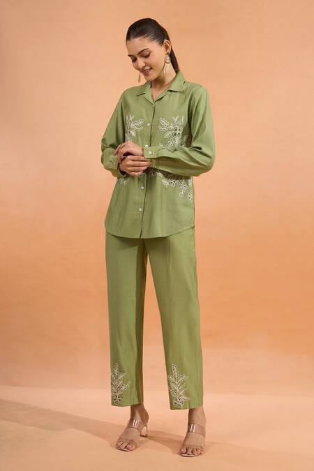 Buy Naintara Bajaj Green Silk Embroidery Collared, V-neck Kurta And Pant Set Online at Aza Fashions Buy_Naintara Bajaj_Green Silk Embroidery Collared, V-neck Kurta And Pant Set _Online_at_Aza_Fashions