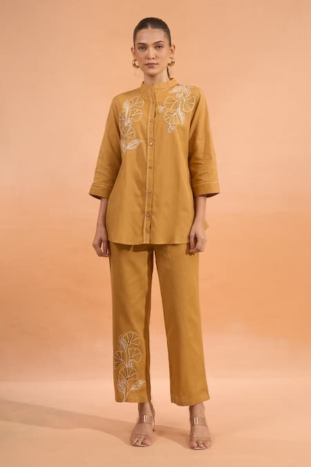 Naintara Bajaj Beige Cotton, Linen Embroidery Mandarin Collar, Kurta And Pant Set Online at Aza Fashions Naintara Bajaj_Beige Cotton, Linen Embroidery Mandarin Collar, Kurta And Pant Set _Online_at_Aza_Fashions