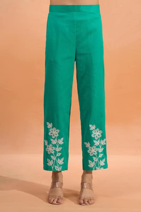 Naintara Bajaj_Green Cotton, Linen Embroidery Split V-neck Kurta And Pant Set _at_Aza_Fashions