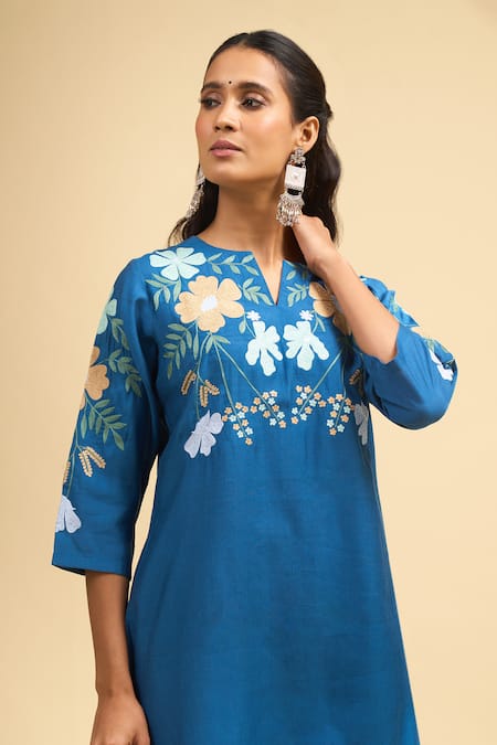 Shop_Naintara Bajaj_Teal Silk Embroidery Split V-neck Kurta And Pant Set _Online_at_Aza_Fashions