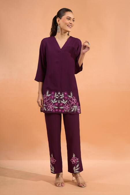 Shop_Naintara Bajaj_Wine Silk Embroidery V-neck Floral Kurta And Pant Set _Online_at_Aza_Fashions