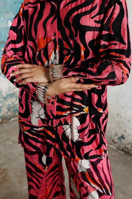 Buy Saksham & Neharicka Pink Cotton, Silk Embroidery Collared Raja Printed And Pant Set Online at Aza Fashions Buy_Saksham & Neharicka_Pink Cotton, Silk Embroidery Collared Raja Printed And Pant Set _Online_at_Aza_Fashions