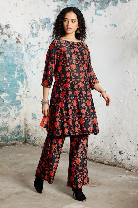 Saksham & Neharicka Black Silk, Cotton Sequins, Embroidery Boat Incarnations Printed And Kurta Set at Aza Fashions Saksham & Neharicka_Black Silk, Cotton Sequins, Embroidery Boat Incarnations Printed And Kurta Set _at_Aza_Fashions