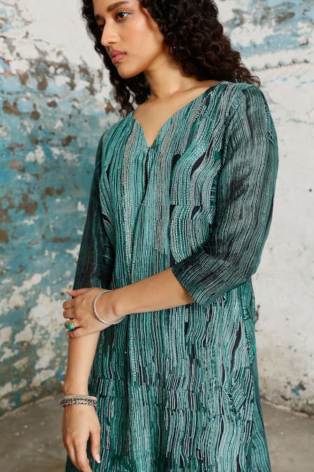 Buy Saksham & Neharicka Green Cotton, Silk Embroidery Split V-neck Breshna Printed And Kurta Set Online at Aza Fashions Buy_Saksham & Neharicka_Green Cotton, Silk Embroidery Split V-neck Breshna Printed And Kurta Set _Online_at_Aza_Fashions