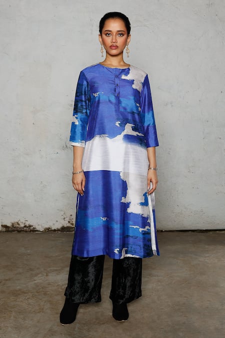 Buy Saksham & Neharicka Blue Dupion Embroidery Round Neck Zima Printed And Kurta Online at Aza Fashions Buy_Saksham & Neharicka_Blue Dupion Embroidery Round Neck Zima Printed And Kurta _Online_at_Aza_Fashions