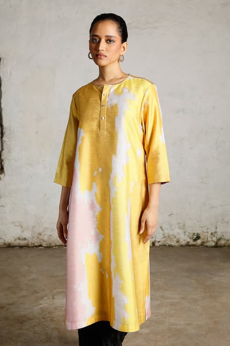Saksham & Neharicka Yellow Dupion Embroidery Round Neck Etna Printed And Kurta Online at Aza Fashions Saksham & Neharicka_Yellow Dupion Embroidery Round Neck Etna Printed And Kurta _Online_at_Aza_Fashions