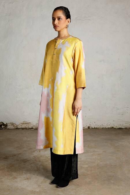 Buy Saksham & Neharicka Yellow Dupion Embroidery Round Neck Etna Printed And Kurta Online at Aza Fashions Buy_Saksham & Neharicka_Yellow Dupion Embroidery Round Neck Etna Printed And Kurta _Online_at_Aza_Fashions