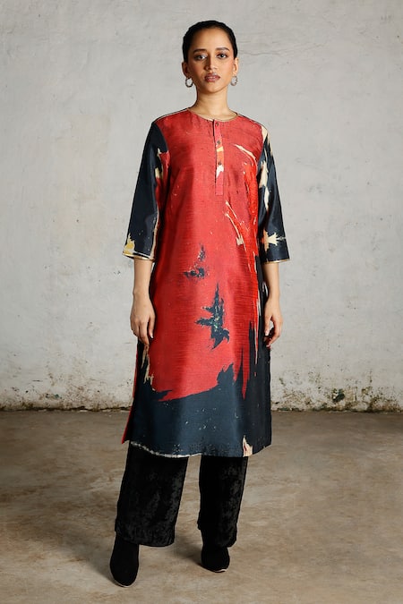 Saksham & Neharicka Droid Printed & Embroidered Kurta