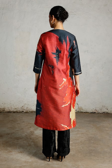 Saksham & Neharicka Droid Printed & Embroidered Kurta