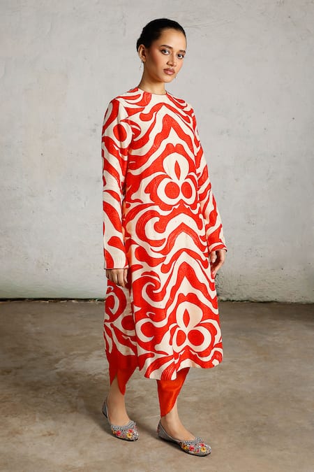 Saksham & Neharicka_Off White Viscose, Dupion Embroidery Round Neck Pola Printed Kurta Pant Set _at_Aza_Fashions