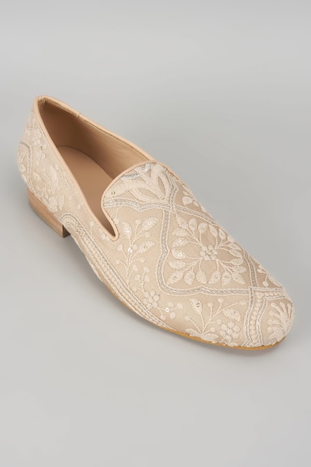 Buy_SALIL BHATIA_Beige Embroidery, Sequins, Zari Taj Mahal Embellished Loafers _Online_at_Aza_Fashions