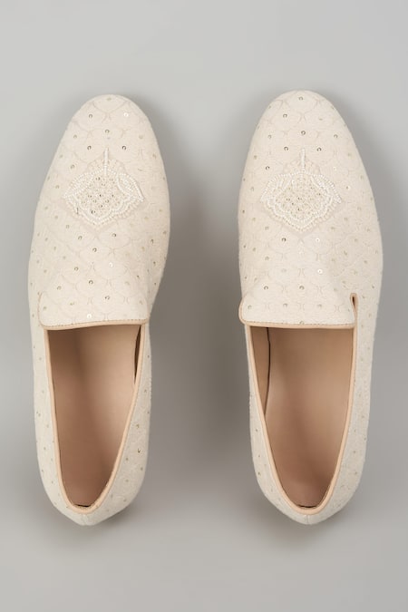 SALIL BHATIA Pan Boota Thread Embellished Loafers 