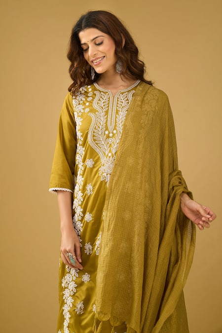 Buy_Naintara Bajaj_Olive Green Chanderi Silk, Shantoon, Kota Doria Chikankari Kurta Pant Set _Online_at_Aza_Fashions