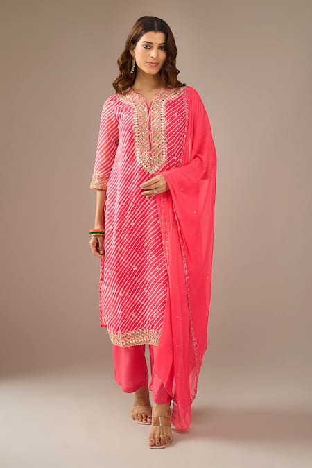 Samyukta Singhania Leheriya Zari & Sequin Embroidered Kurta Set 