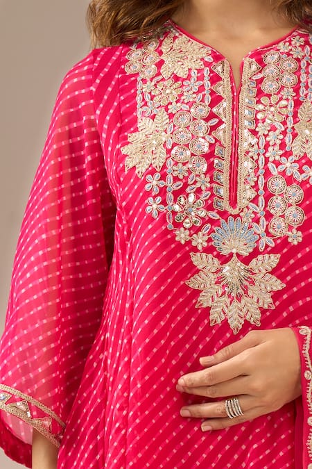 Samyukta Singhania Fuchsia Georgette, Shantoon, Chiffon Embroidery, Sequins Mothra Kurta Set Online at Aza Fashions Samyukta Singhania_Fuchsia Georgette, Shantoon, Chiffon Embroidery, Sequins Mothra Kurta Set _Online_at_Aza_Fashions