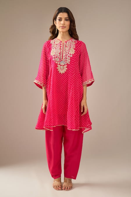 Shop Samyukta Singhania Fuchsia Georgette, Shantoon, Chiffon Embroidery, Sequins Mothra Kurta Set Online at Aza Fashions Shop_Samyukta Singhania_Fuchsia Georgette, Shantoon, Chiffon Embroidery, Sequins Mothra Kurta Set _Online_at_Aza_Fashions