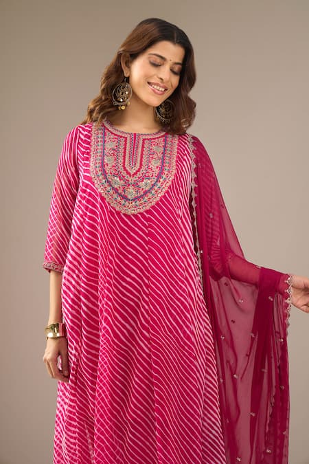 Buy_Samyukta Singhania_Fuchsia Georgette, Shantoon, Chiffon Embroidery, Zari, Leheriya Kurta Set _Online_at_Aza_Fashions