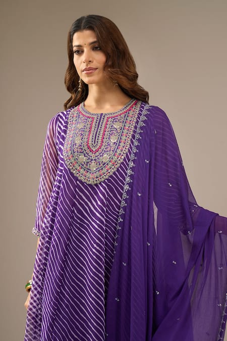 Samyukta Singhania_Purple Georgette, Shantoon, Chiffon Embroidery, Sequins Leheriya Kurta Set _at_Aza_Fashions