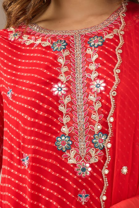 Samyukta Singhania_Red Georgette, Shantoon, Chiffon Embroidery, Gota Mothra Tie Dye Kurta Set _at_Aza_Fashions