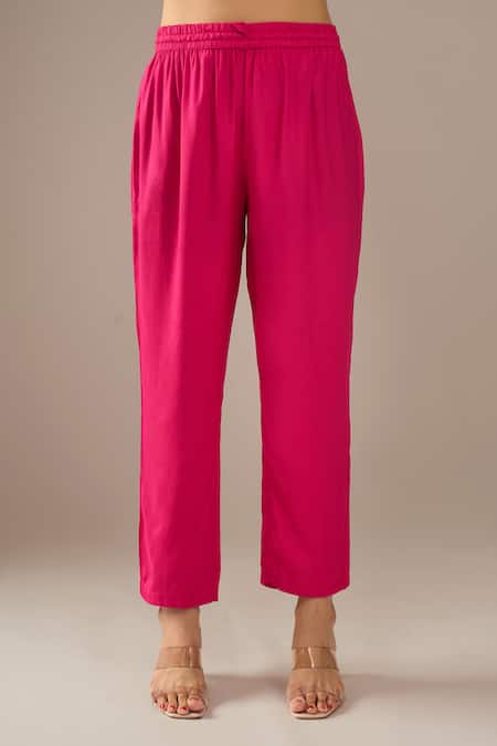 Samyukta Singhania_Fuchsia Georgette, Shantoon, Chiffon Embroidery, Sequins Mothra Kurta Set _Online_at_Aza_Fashions