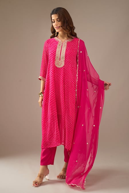 Buy_Samyukta Singhania_Fuchsia Georgette, Shantoon, Chiffon Embroidery, Sequins Mothra Kurta Set _Online_at_Aza_Fashions